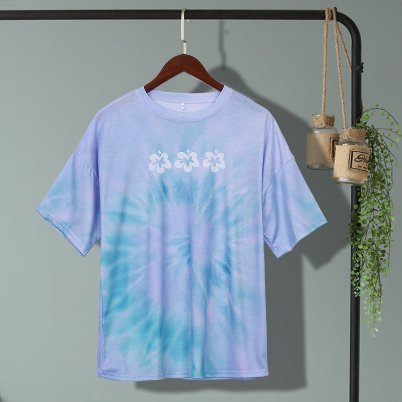 Blue Floral Print Women's T-Shirt - Casual Short Sleeve